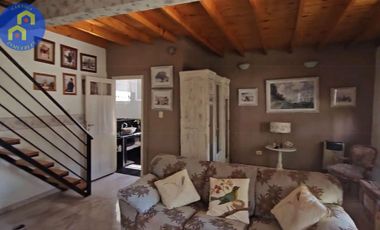 ALQUILER PH amplio dormitorio en suite, toilette y gran jardín