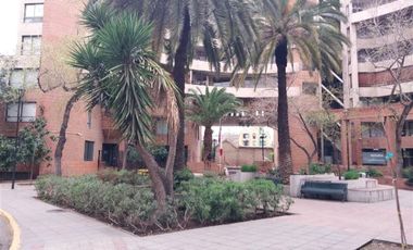 Oficina en Venta en Metro Los Leones / Mardoqueo Fernández