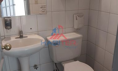 Oficina en Venta en Metro Los Leones / Mardoqueo Fernández