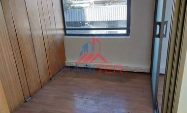 Oficina en Venta en Metro Los Leones / Mardoqueo Fernández