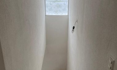 Casa en Renta con 2 hab en Parques de Tesistán, Zapopan, Jalisco