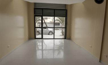 Local de arriendo en Samanes 1 -  Av. Francisco Rizo  – código:22083