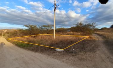 Terreno de venta en Yunguilla - Lacay Bajo – código:22064