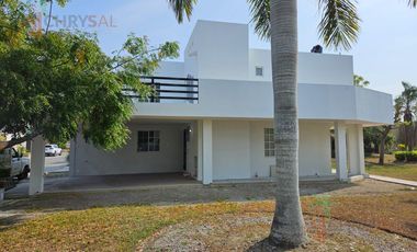 Casa en condominio en Fraccionamiento Villas Náutico