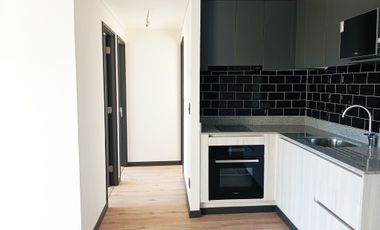 ARRIENDO CON ESTACIONAMIENTO  DEPARTAMENTO MACUL