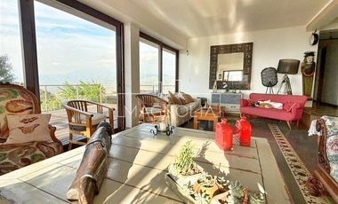 Casa en Arriendo en Av. El Valle