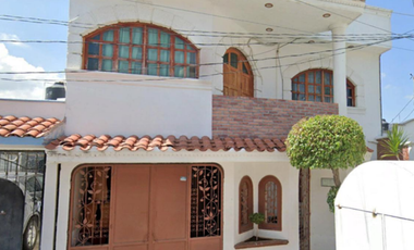 Casa en Venta en Tuxtla Gutiérrez, Chiapas, Col. Atenas