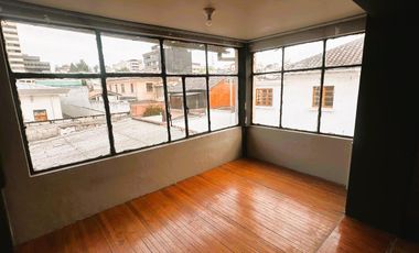 VENTA CASA EN LA FLORESTA 425 m², bien patrimonial Gi_B
