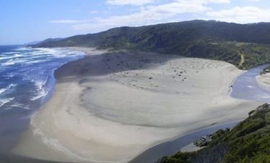 VENTA PARCELA CON ACCESO A RIO