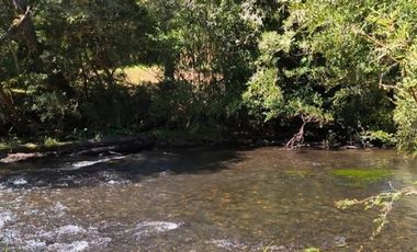 VENTA PARCELA CON ACCESO A RIO