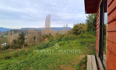 ¡Oportunidad! Parcela y Casa en Construcción en Panguipulli  vista Volcán