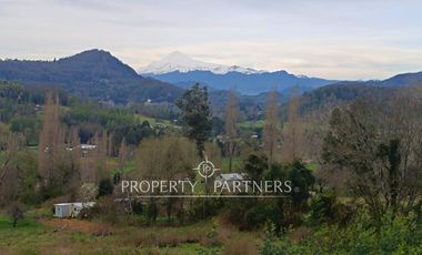 ¡Oportunidad! Parcela y Casa en Construcción en Panguipulli  vista Volcán