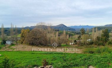 ¡Oportunidad! Parcela y Casa en Construcción en Panguipulli  vista Volcán