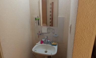 Casa en Venta en Fracc Los Heroes Tecamac, Tecamac, Estado de Mexico