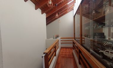 CASA EN VENTA, 5D 3B, PLAZA OSSANDON, SIMON BOLIVAR