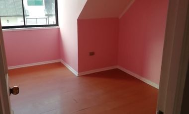 A POCOS PASOS DE COLEGIO ALBORADA