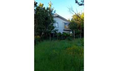 Grace Kelm VENDE parcela de 1,48 ha con casa regularizada 2 dorm 1 baño amoblada en Chiloe