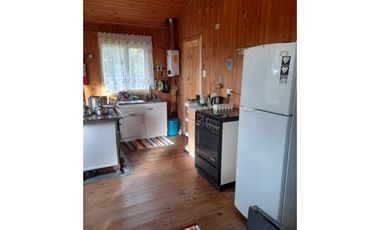 Grace Kelm VENDE parcela de 1,48 ha con casa regularizada 2 dorm 1 baño amoblada en Chiloe