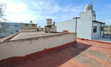 CASA 5 AMBIENTES VENTA EN Pastor Ferreyra 3440  (REMEDIOS DE ESCALADA)