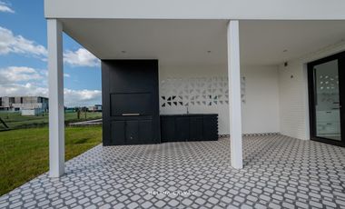 CASA 4 AMBIENTES A ESTRENAR