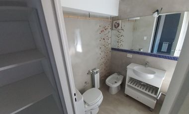 Venta PH 2 ambientes con cochera en Olivos