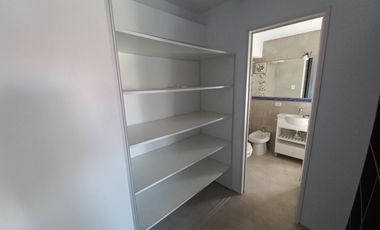 Venta PH 2 ambientes con cochera en Olivos