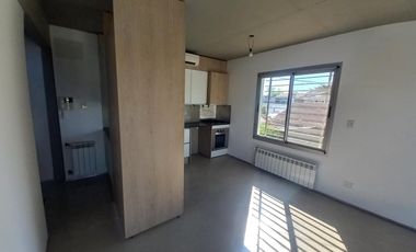 Venta PH 2 ambientes con cochera en Olivos