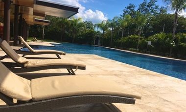 CASA EN VENTA DE UN NIVEL, Privada Parque Central al Norte de Mérida Yucatán