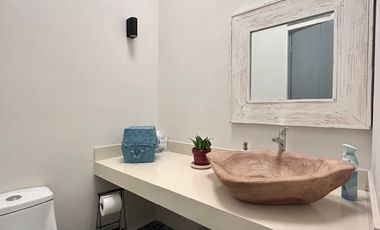 CASA EN VENTA DE UN NIVEL, Privada Parque Central al Norte de Mérida Yucatán