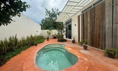 CASA EN VENTA DE UN NIVEL, Privada Parque Central al Norte de Mérida Yucatán