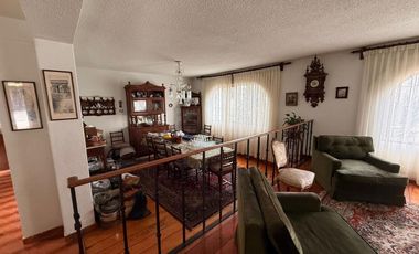 Casa en venta con uso de suelo comercial