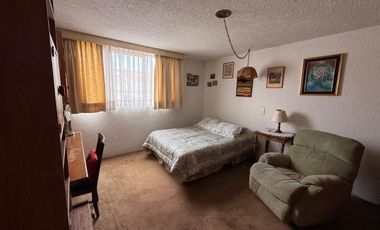 Casa en venta con uso de suelo comercial