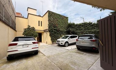 Casa en venta con uso de suelo comercial