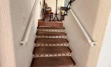 Casa en venta con uso de suelo comercial