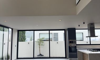 CASA NUEVA EN VENTA CON 3 RECÁMARAS + 1 ESTUDIO