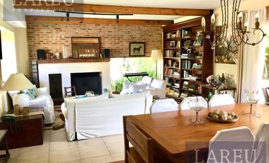 Casa en el Barrio Privado El Lucero