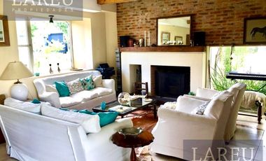 Casa en el Barrio Privado El Lucero