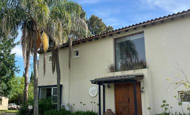 Casa en el Barrio Privado El Lucero