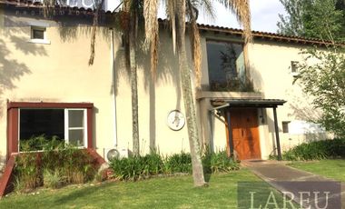 Casa en el Barrio Privado El Lucero