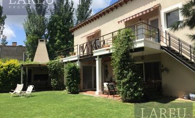 Casa en el Barrio Privado El Lucero