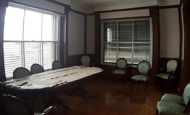 Venta de casa 5 amabientes en Belgrano R