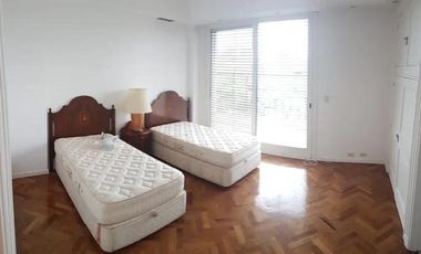 Venta de casa 5 amabientes en Belgrano R