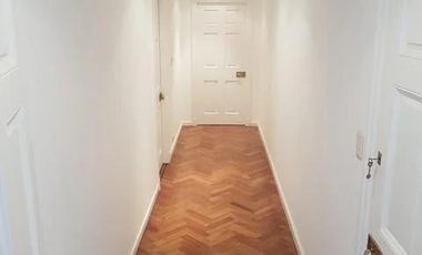 Venta de casa 5 amabientes en Belgrano R