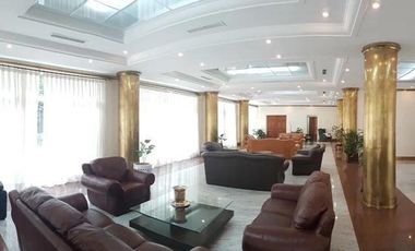 Venta de casa 5 amabientes en Belgrano R