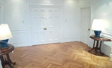 Venta de casa 5 amabientes en Belgrano R