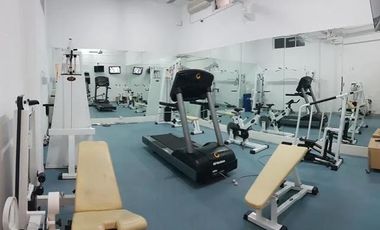 Venta de casa 5 amabientes en Belgrano R