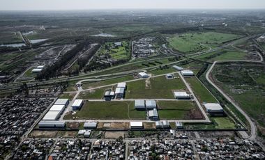 Depósito en Alquiler 857 m2 - EBAPI PARQUE INDUSTRIAL