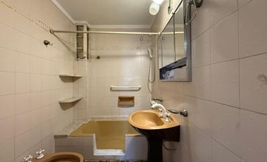 Departamento tres ambientes en Alquiler en Wilde Centro
