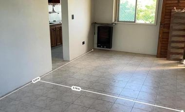 Departamento en venta - 3 Dormitorios 1 Baño - Longchamps