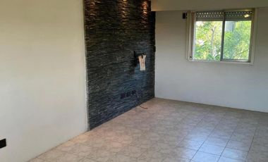 Departamento en venta - 3 Dormitorios 1 Baño - Longchamps